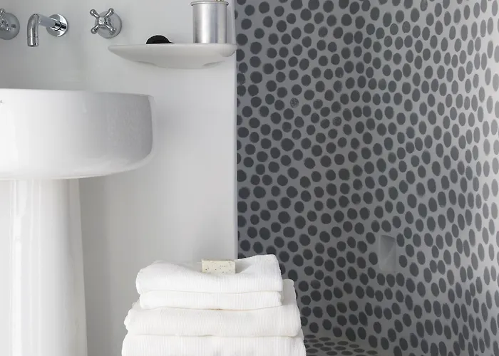 Erosantorini Estate 4*