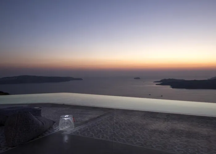 Resort Erosantorini Estate 4*