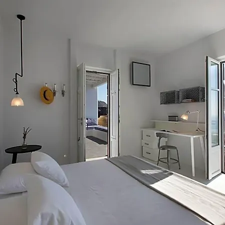 Erosantorini Luxury Private Estate &