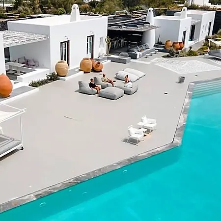 Erosantorini Luxury Private Estate & Rezort 4*