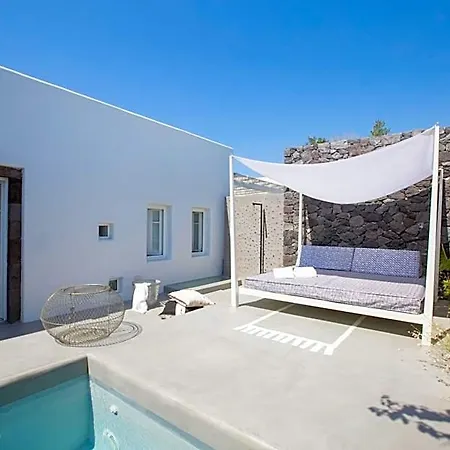 Erosantorini Luxury Private Estate & Rezort 4*