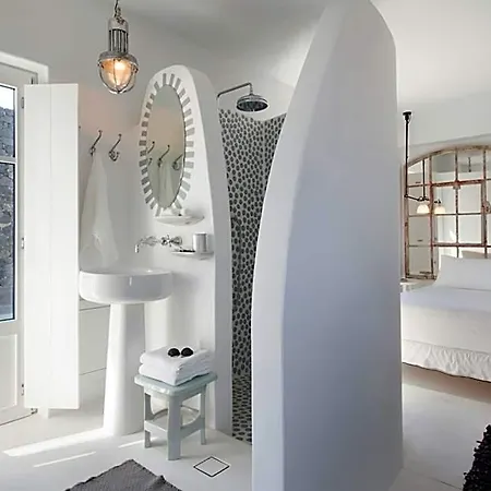 Erosantorini Luxury Private Estate & Rezort