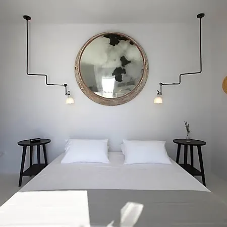 Rezort Erosantorini Luxury Private Estate & Fira (Santorini)