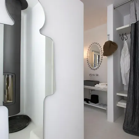 Erosantorini Luxury Private Estate &