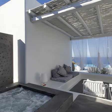 Erosantorini Estate 4*