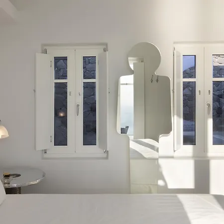 Erosantorini Luxury Private Estate & Fira (Santorini)