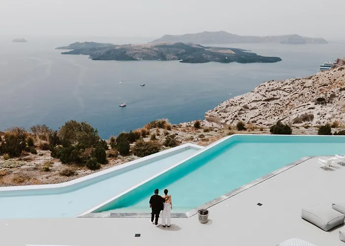 Erosantorini Estate