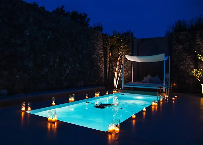 Erosantorini Estate 4*