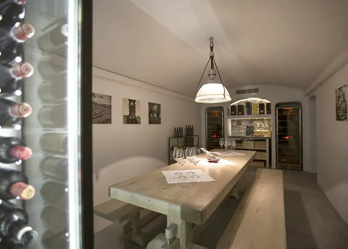 Erosantorini Estate 리조트 4*