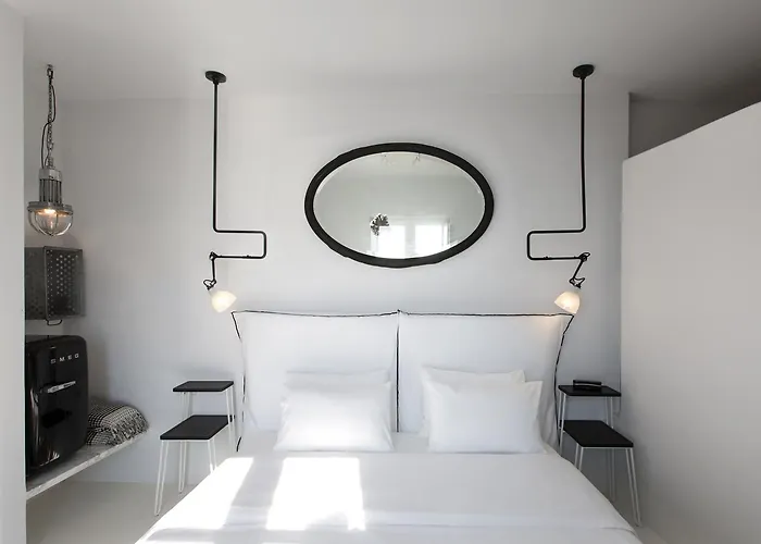 Erosantorini Estate 4*