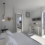 Erosantorini Luxury Private Estate &