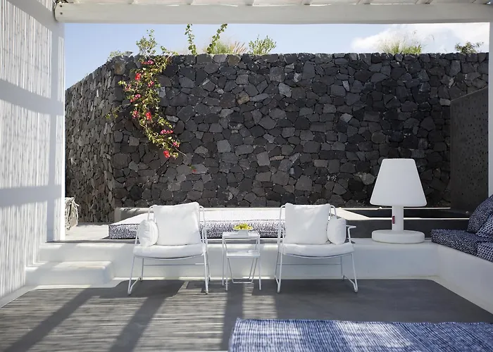 Erosantorini Estate Rezort 4*